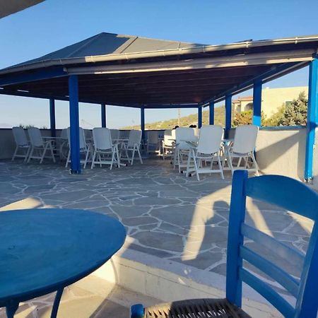 Blue Dolphin Studios And Apartment Vagia  Екстериор снимка