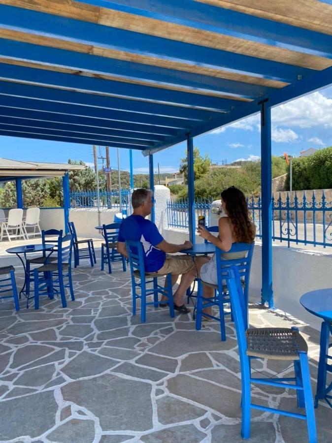 Blue Dolphin Studios And Apartment Vagia  Екстериор снимка