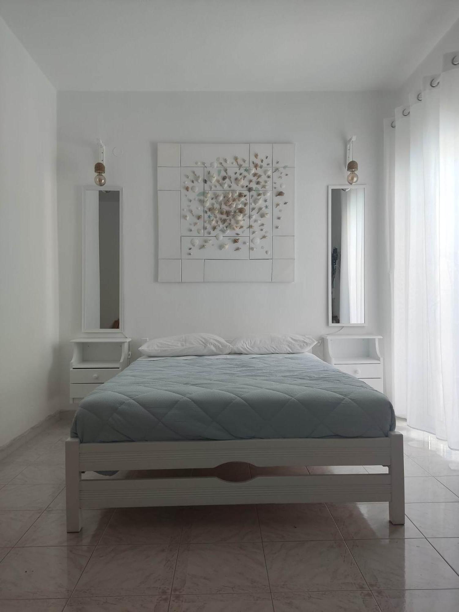 Blue Dolphin Studios And Apartment Vagia  Екстериор снимка